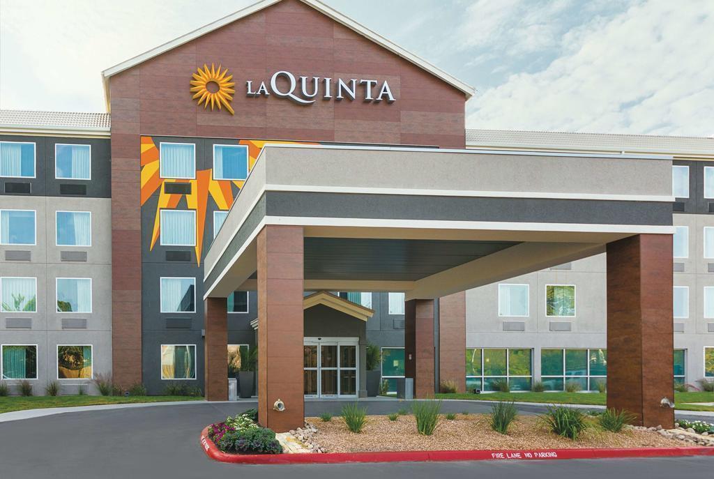 La Quinta Inn & Suites By Wyndham Marysville Exterior photo